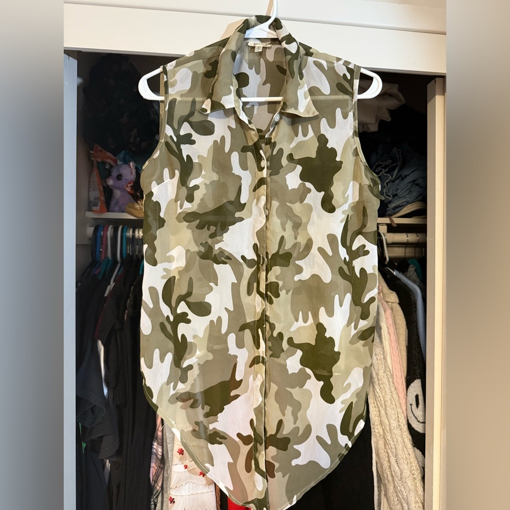 Camouflage Sleeveless Button Down Shirt